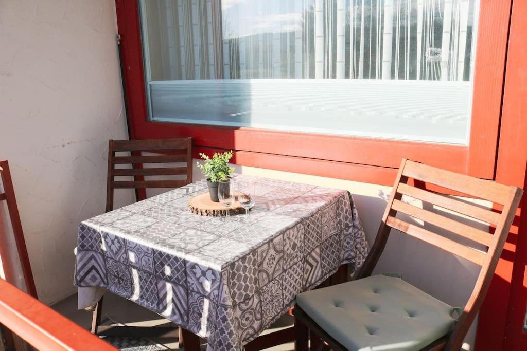 שלוכזי Apartement Nathalie - Wellness Mit Pool Und Sauna מראה חיצוני תמונה